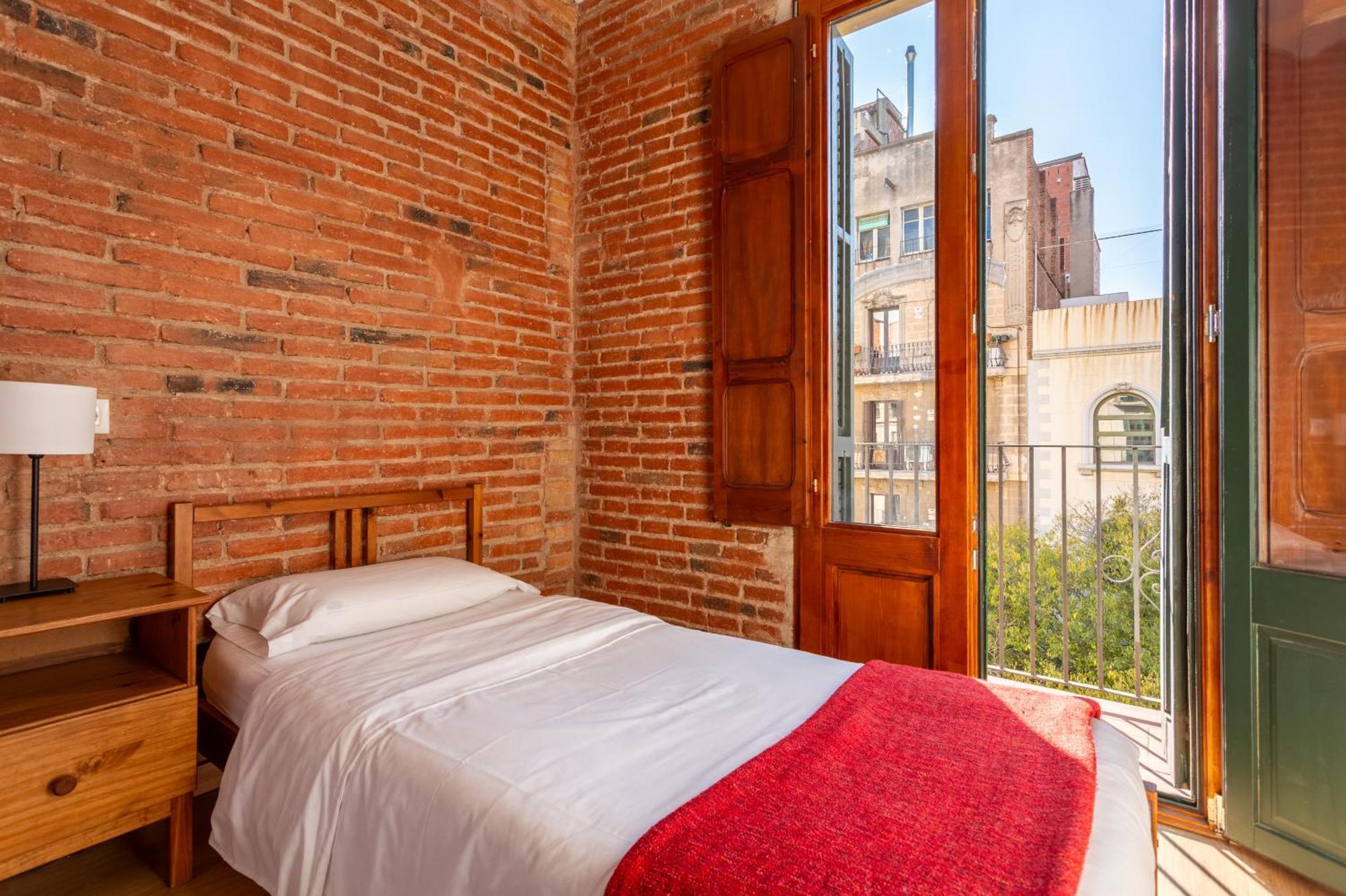 Eixample Sagrada Familia Apartments II — Photos 3